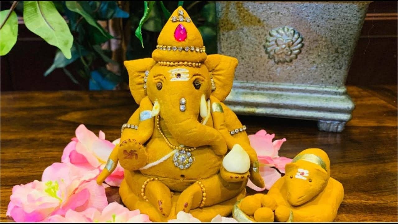 সঠিক জায়গায় গণেশ মূর্তি রাখেননি? সংসারে নেমে আসবে চরম অভিশাপ