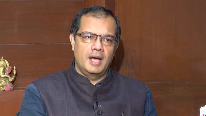 Ab Meri Baari: একটা গাড়ি কীভাবে মালিকানা ও মর্যাদার প্রতীক হয়ে উঠছে? জানালেন ড. জয়জিৎ ভট্টাচার্য Ab Meri Baari: একটা গাড়ি কীভাবে মালিকানা ও মর্যাদার প্রতীক হয়ে উঠছে? জানালেন ড. জয়জিৎ ভট্টাচার্য