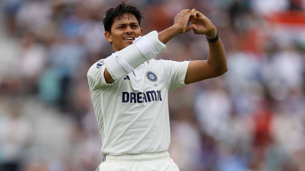 Yashasvi Jaiswal: সেঞ্চুরিতে শুরু, সেঞ্চুরিতেই শেষ! সচিনের রেকর্ডও ভাঙলেন যশস্বী