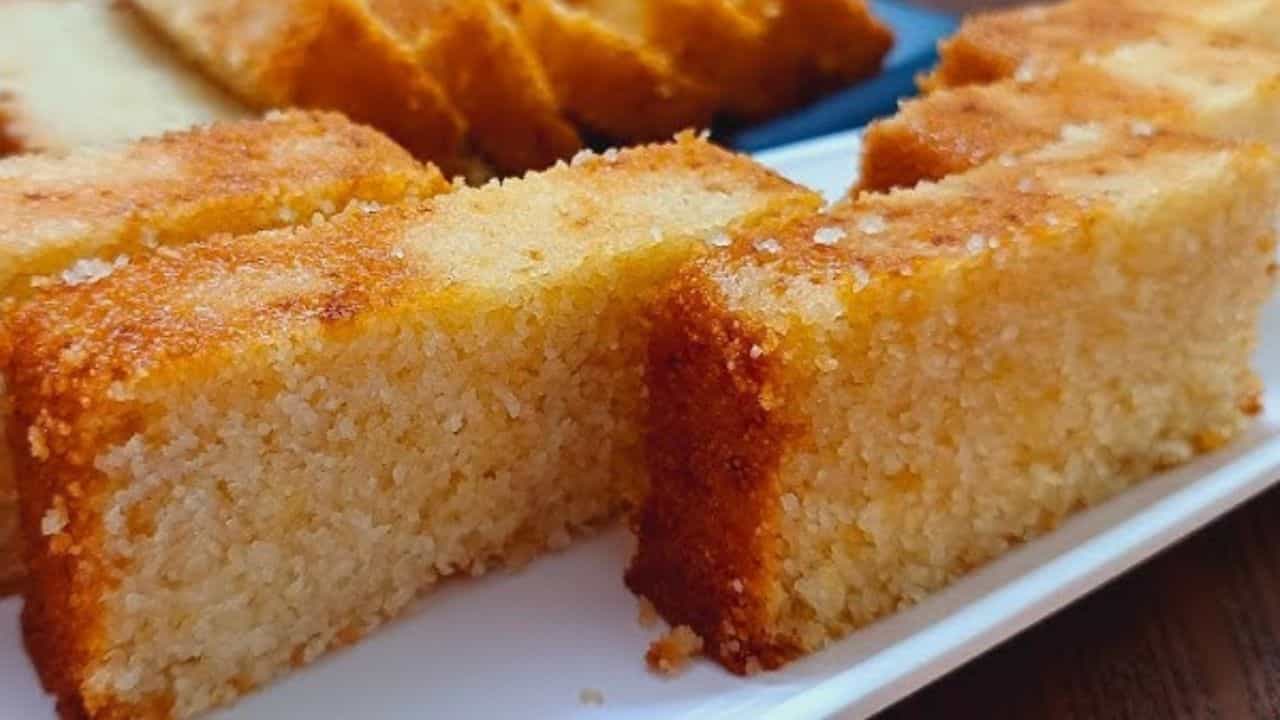 Cake Recipe: ময়দা-চিনি ছাড়া তৈরি, যেমন হেলদি তেমন টেস্টি! এই কেক খেতে পারবেন রোগীরাও Cake Recipe: ময়দা-চিনি ছাড়া তৈরি, যেমন হেলদি তেমন টেস্টি! এই কেক খেতে পারবেন রোগীরাও
