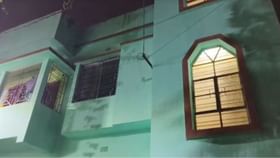 এক রুমে স্বামী-স্ত্রী ও শাশুড়ি! বন্ধ ঘর থেকে যে অবস্থায় পাওয়া গেল... এক রুমে স্বামী-স্ত্রী ও শাশুড়ি! বন্ধ ঘর থেকে যে অবস্থায় পাওয়া গেল...
