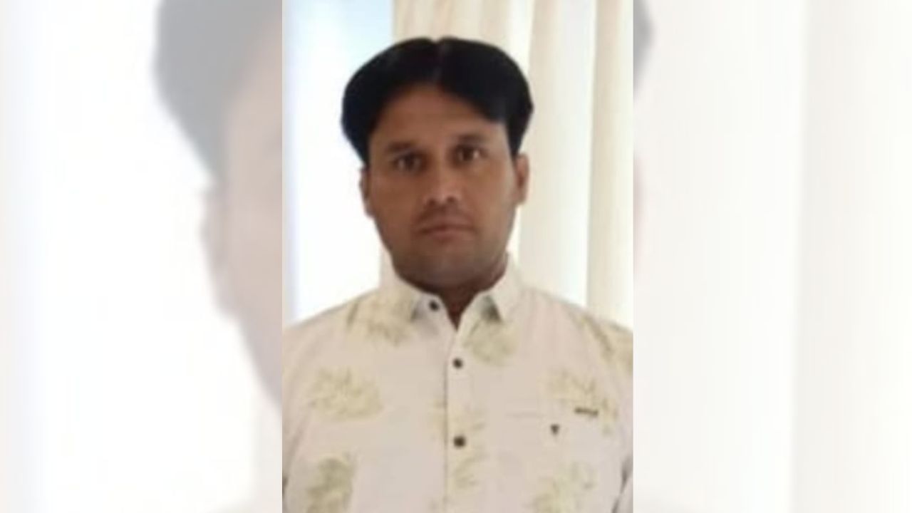 Rabindranagar: বলেছিলেন শ্বশুরবাড়ি যাবেন, ২২ দিন পর প্যাকেট থেকে দেহ পেল পরিবার Rabindranagar: বলেছিলেন শ্বশুরবাড়ি যাবেন, ২২ দিন পর প্যাকেট থেকে দেহ পেল পরিবার