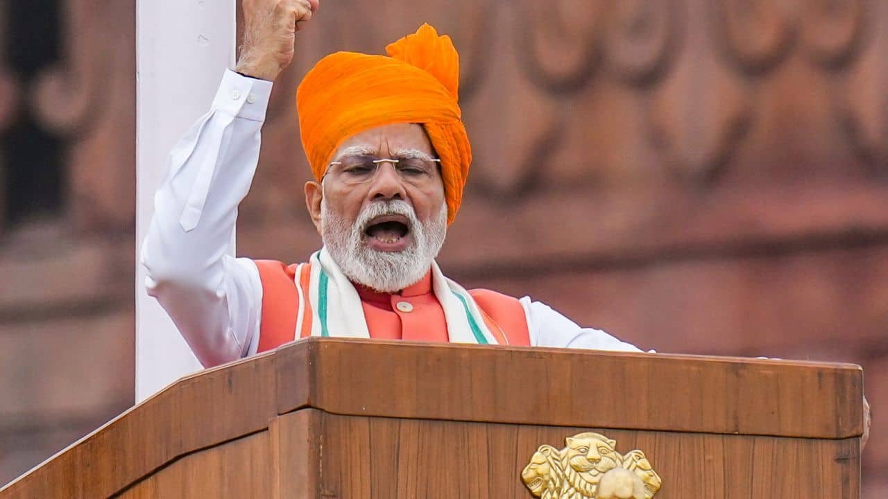 Modi on GST: এসি থেকে বাইক, মোদীর কথা মতো GST সরল হলে দাম কমবে কোন কোন পণ্যের?