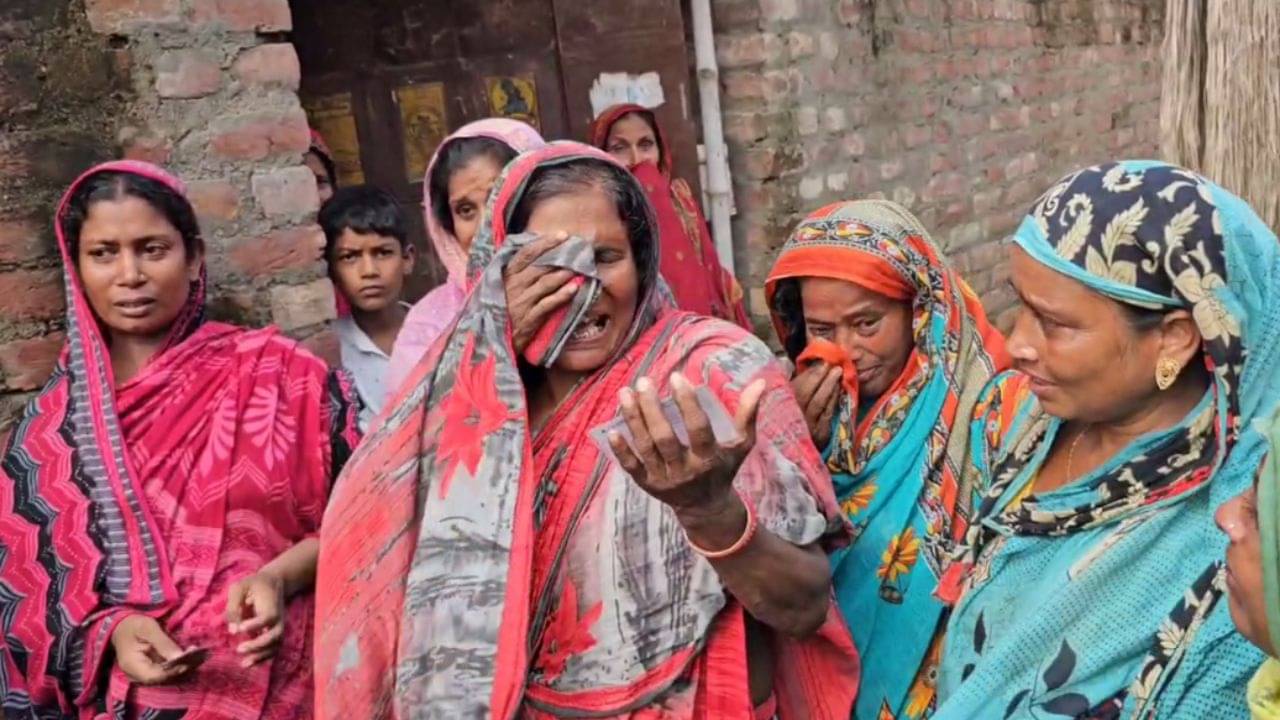 Murshidabad: পেটের টানে দুধের শিশু নিয়ে দিল্লি-পাড়ি, মৃত্যু টেনে নিল বাংলার পরিযায়ী পরিবারকে