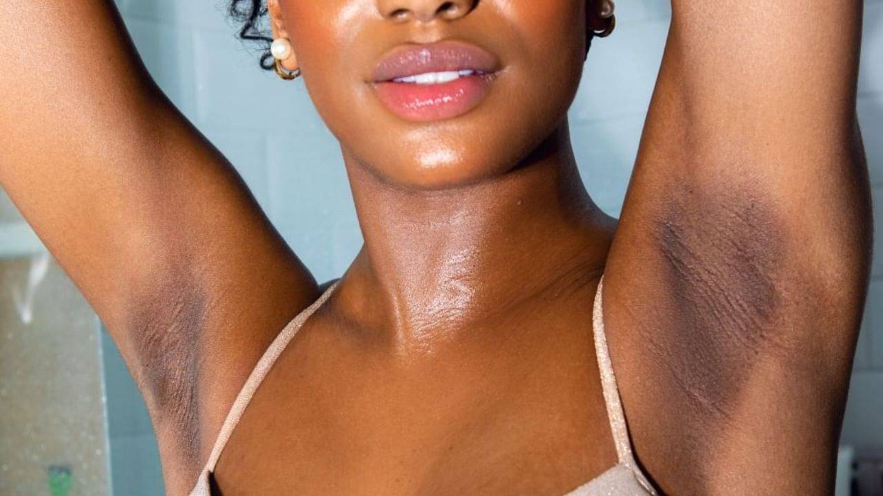 Durga Puja 2025: পুজোয় স্লিভলেস পোশাক পরবেন? বগলের দাগছোপ দূর করুন এই উপায়ে