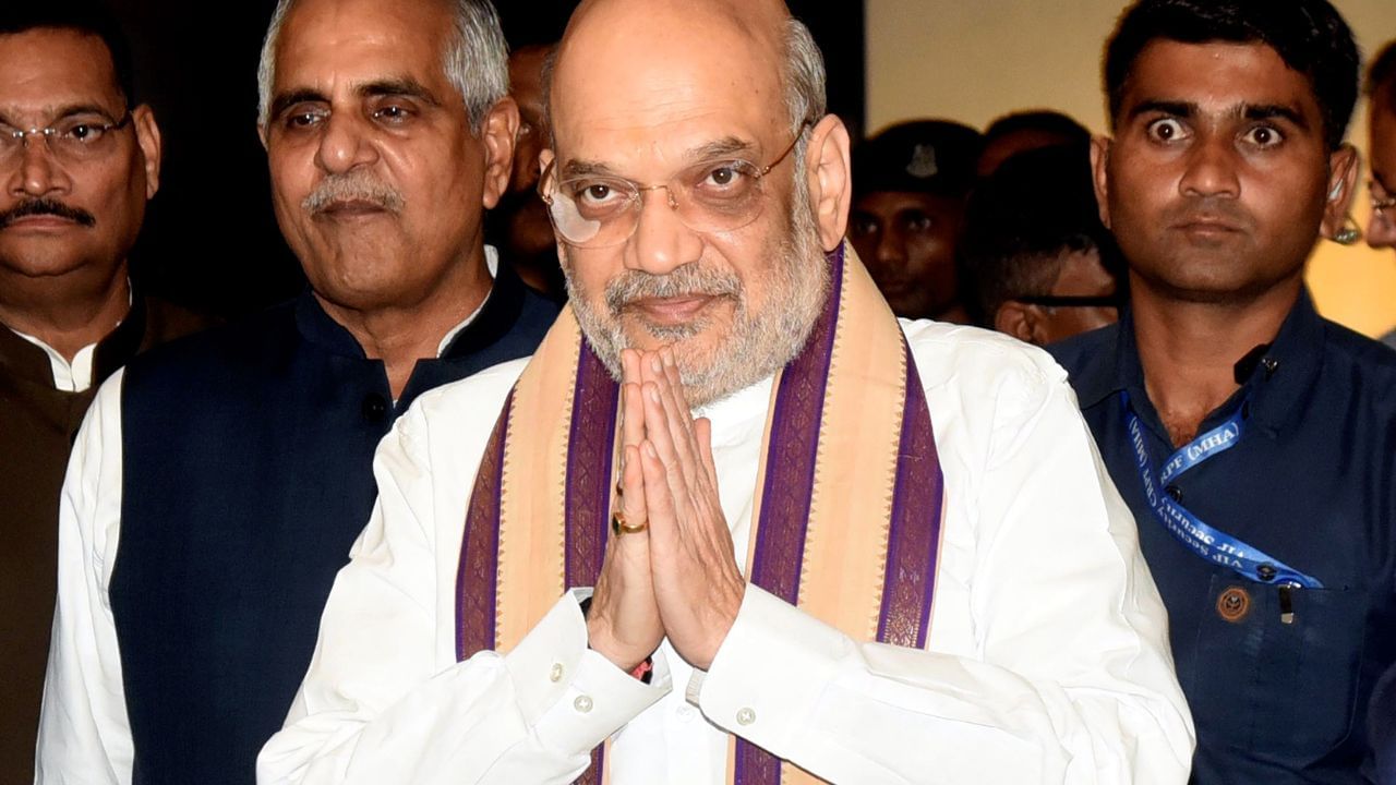 Amit Shah Visits Bengal: শাহের হাত ধরেই পুজো উদ্বোধনী, দেবীপক্ষে বাংলায় আসছেন স্বরাষ্ট্রমন্ত্রী Amit Shah Visits Bengal: শাহের হাত ধরেই পুজো উদ্বোধনী, দেবীপক্ষে বাংলায় আসছেন স্বরাষ্ট্রমন্ত্রী