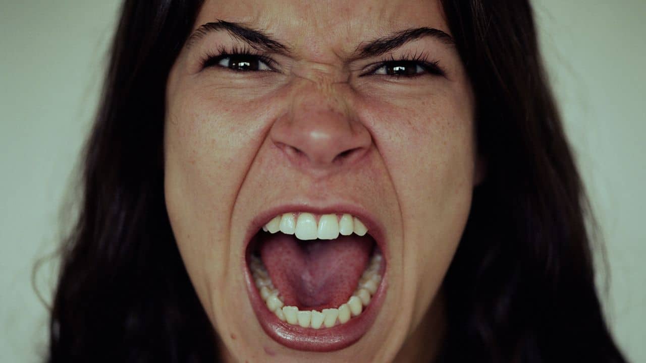 Doctor Tips: রেগে অগ্নিশর্মা থেকে গলে জল! মাত্র ১০ সেকেন্ডে হবে কাজ, চিকিৎসক জানালেন সমাধান