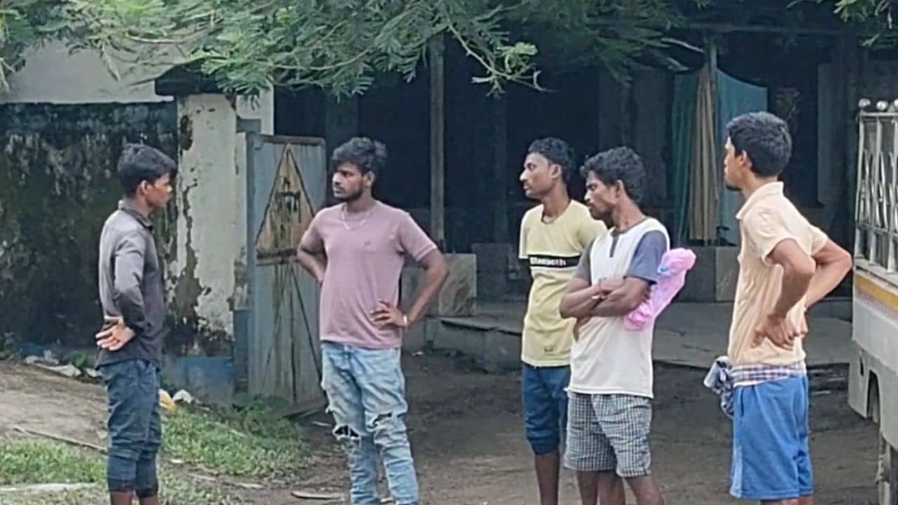 Balurghat: বাবাকে পিটিয়ে খুনের পর পাশেই নিশ্চিন্তে ঘুম ছেলের! গ্রেফতার অভিযুক্ত