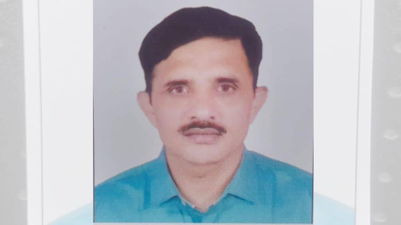 Vishwakarma puja 2025: বাইকে করে এয়ারপোর্টে আসছিলেন কাজে, চিনা সুতোর মাঞ্জায় গলা কেটে মৃত্যু প্রাক্তন জওয়ানের