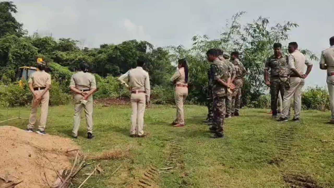 Bhabadighi: ২০০১ সালে শিলান্যাস, ২০২৫ অবশেষে কাজ শুরু হল ভাবাদিঘি রেলের