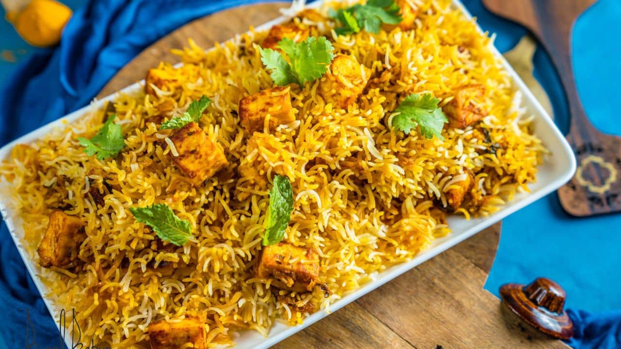 চিকেন বা মটন নয়, এই বিরিয়ানি বানাতে লাগবে না তেল! রেসিপিটা জানেন?