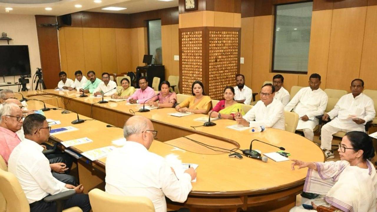 Nabanna: এসসি শংসাপত্র নিয়ে বড় পদক্ষেপের ভাবনা রাজ্যের, সোশ্যাল মিডিয়ায় সাফল্যের খতিয়ান দিলেন মুখ্যমন্ত্রী