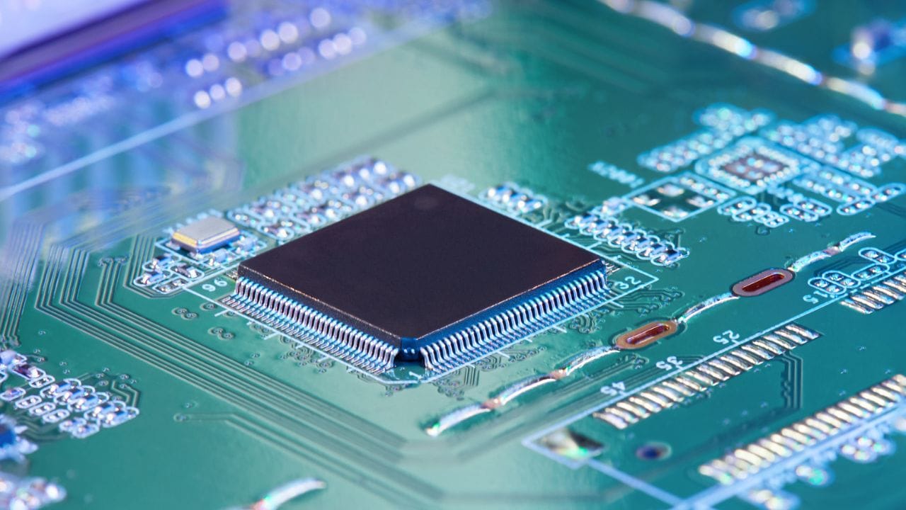 Tata Semiconductor: সেমিকন্ডাক্টর হাব তৈরি করতে চলেছে টাটা, সহযোগিতার জন্য কথা চালাচ্ছে ASML ও JT Corp-এর সঙ্গে! Tata Semiconductor: সেমিকন্ডাক্টর হাব তৈরি করতে চলেছে টাটা, সহযোগিতার জন্য কথা চালাচ্ছে ASML ও JT Corp-এর সঙ্গে!