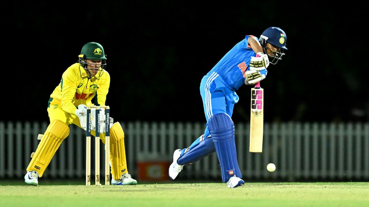 IND U19 vs AUS U19: অস্ট্রেলিয়াকে বিশাল ব্যবধানে হারাল যুব ভারত IND U19 vs AUS U19: অস্ট্রেলিয়াকে বিশাল ব্যবধানে হারাল যুব ভারত