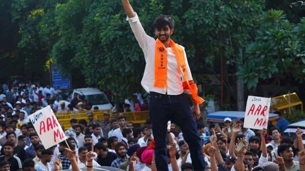 Delhi University Polls: ছাত্রভোটেও শূন্য বাম, ABVP-র ঝড়ে কাঁপল গোটা বিশ্ববিদ্যালয়