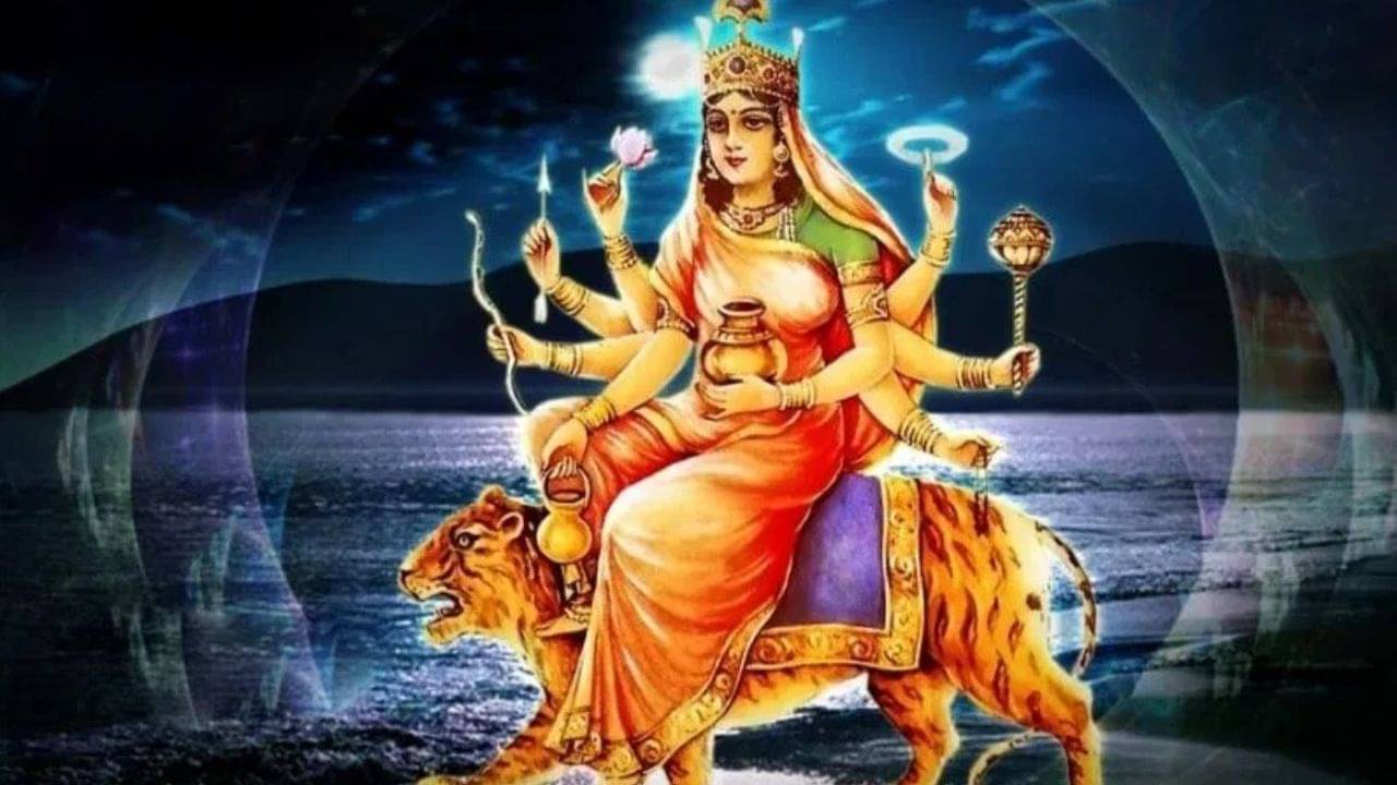Devi Kushmanda: একাধারে সৃষ্টি-সংহারের প্রতীক! চতুর্থীতে পূজিত অষ্টভূজা দেবী কুষ্মাণ্ডা আসলে কে?