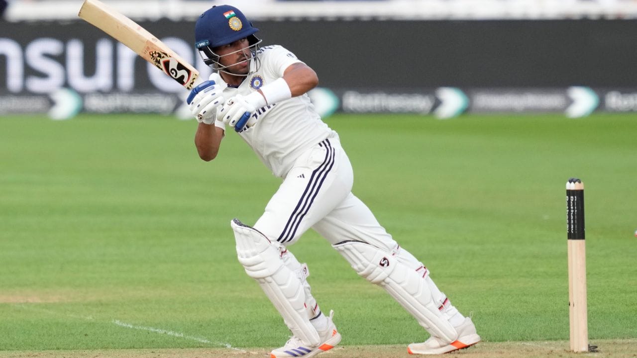 IND A vs AUS A: ধ্রুব জুরেলের সেঞ্চুরিতে অস্ট্রেলিয়াকে কড়া জবাব ভারতের! IND A vs AUS A: ধ্রুব জুরেলের সেঞ্চুরিতে অস্ট্রেলিয়াকে কড়া জবাব ভারতের!