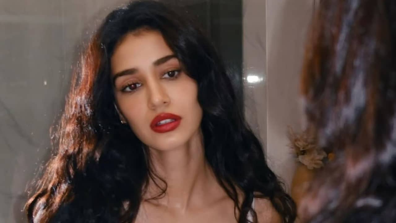 দিশা পটানির বাড়িতে গুলি বর্ষণ! সলমনের পর কি এবার টার্গেটে অভিনেত্রী?