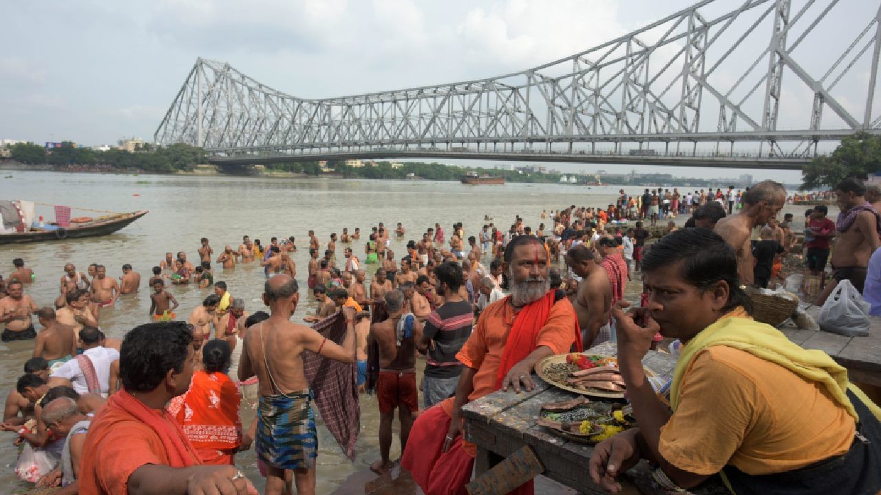 Mahalaya 2025: মহালয়ায় কেমন প্রস্তুতি থাকছে কলকাতা পুলিশের? Mahalaya 2025: মহালয়ায় কেমন প্রস্তুতি থাকছে কলকাতা পুলিশের?