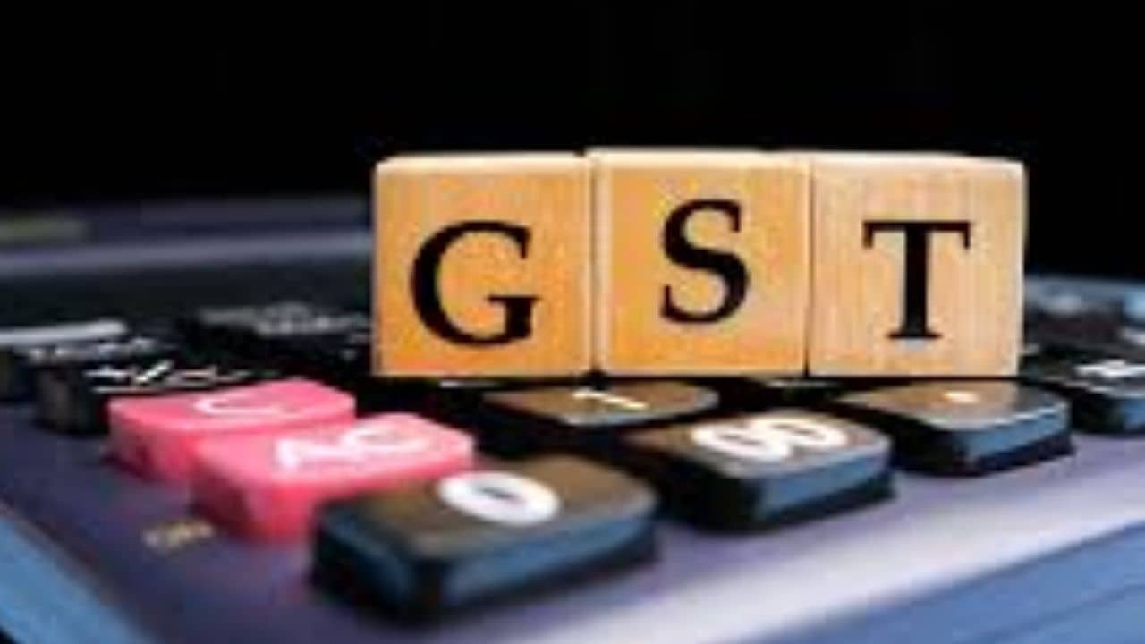 GST: GST লাগবে না স্বাস্থ্য ও জীবনবিমায়, গ্রাহকদের প্রিমিয়ামে কত খরচ পড়বে এবার?
