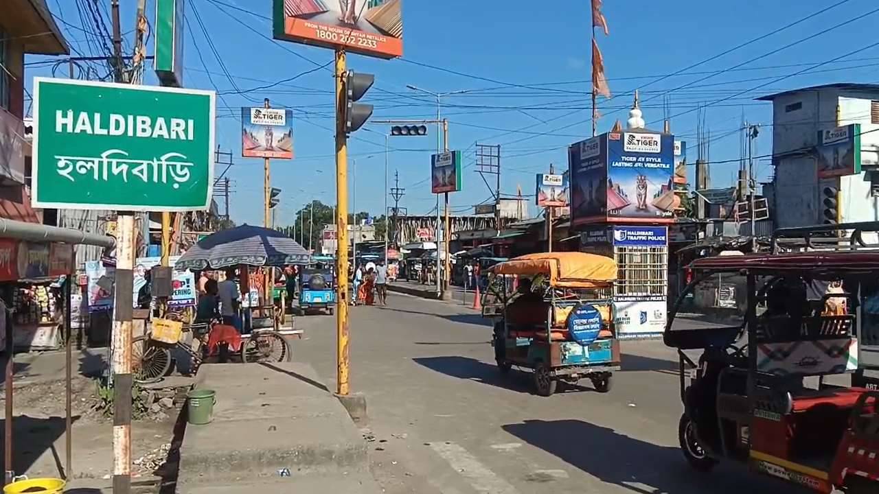Bangladeshi Arrested: দুর্গাপুজো দেখতে ওপার থেকে এপারে অনুপ্রবেশ, দুই বাংলাদেশিকে ধরে পুলিশের হাতে তুলে দিল গ্রামবাসীরা