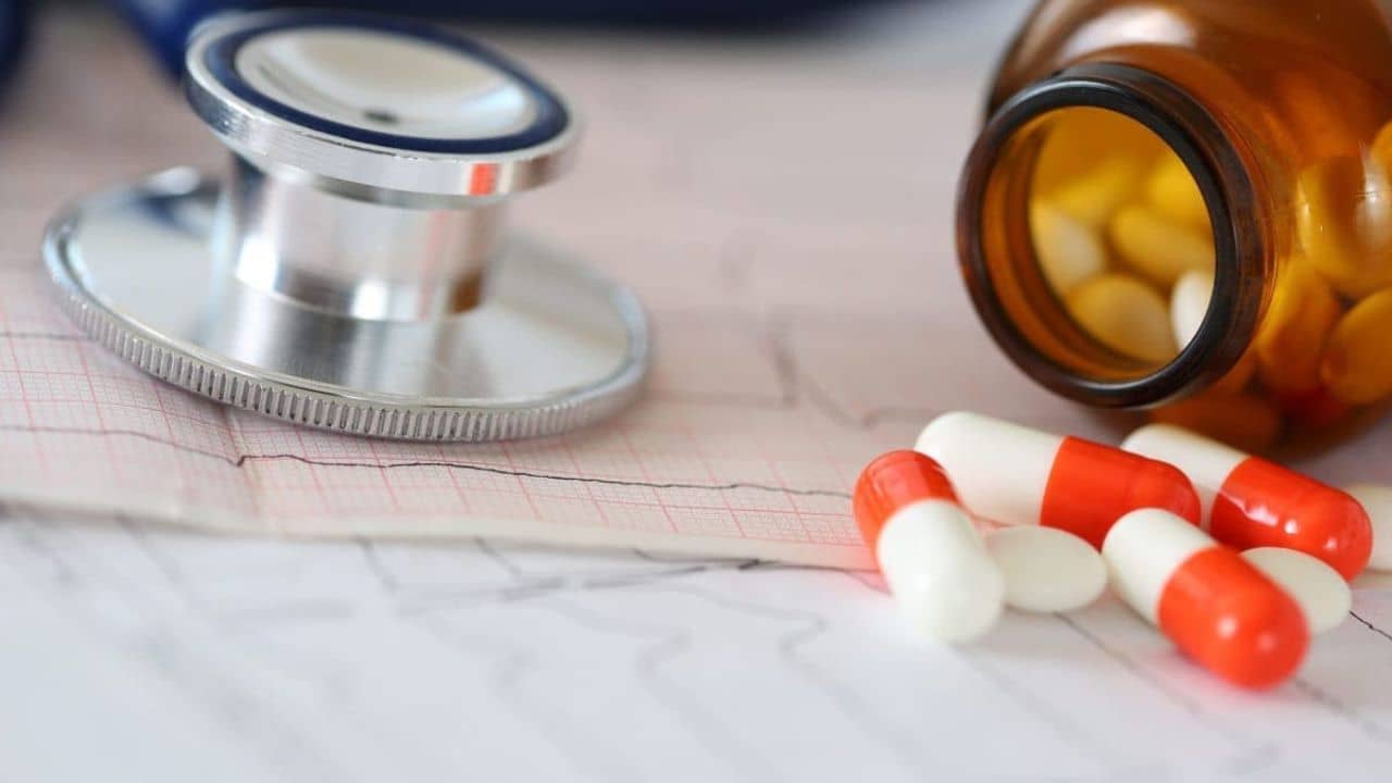 Heart Attack Disease: হার্ট অ্যাটাকের চিকিৎসায় ব্যবহৃত ওষুধ কি অন্য মারণরোগকে ডেকে আনে?