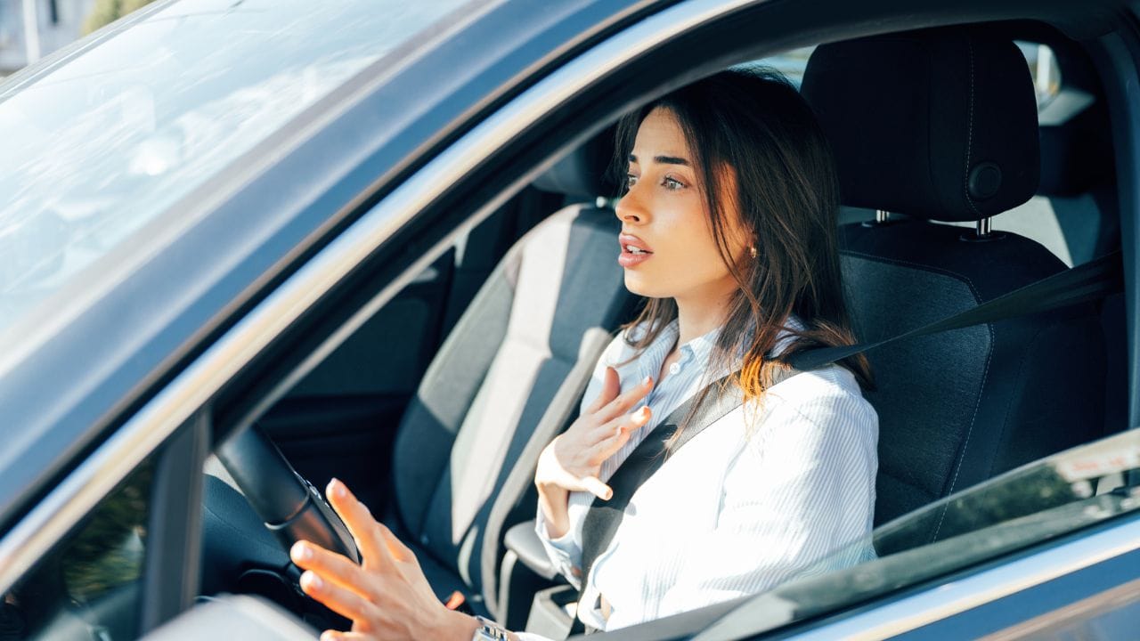 Motion Sickness: বেড়াতে গেলেই বমি বমি ভাব, মাথা ঘোরে? এই ঘরোয়া টোটকা কাজে লাগালেই মিলবে স্বস্তি Motion Sickness: বেড়াতে গেলেই বমি বমি ভাব, মাথা ঘোরে? এই ঘরোয়া টোটকা কাজে লাগালেই মিলবে স্বস্তি