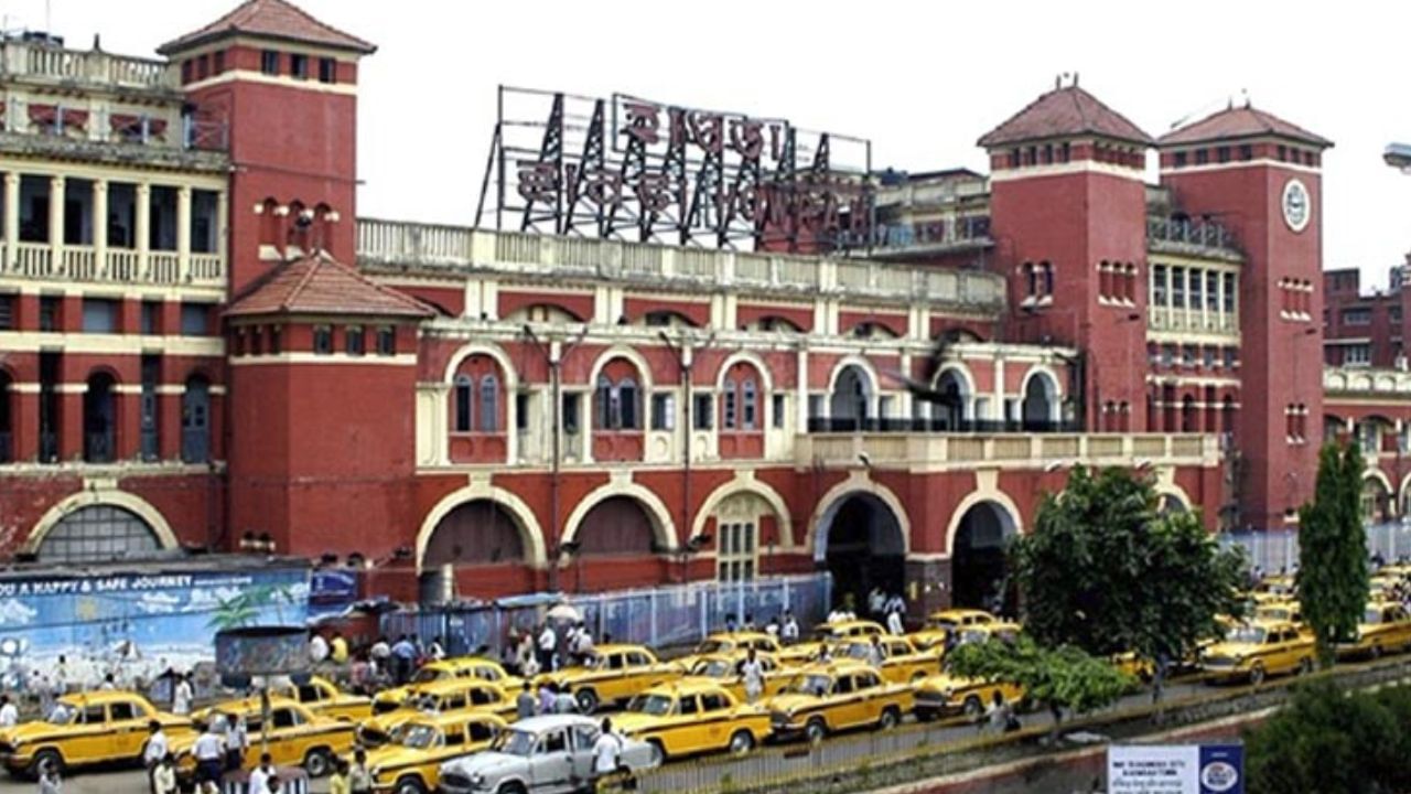 Durga Puja Special Trains: পুজোর ভিড় সামলাতে হাওড়া ডিভিশনে চলবে ৮ জোড়া স্পেশ্যাল ট্রেন Durga Puja Special Trains: পুজোর ভিড় সামলাতে হাওড়া ডিভিশনে চলবে ৮ জোড়া স্পেশ্যাল ট্রেন