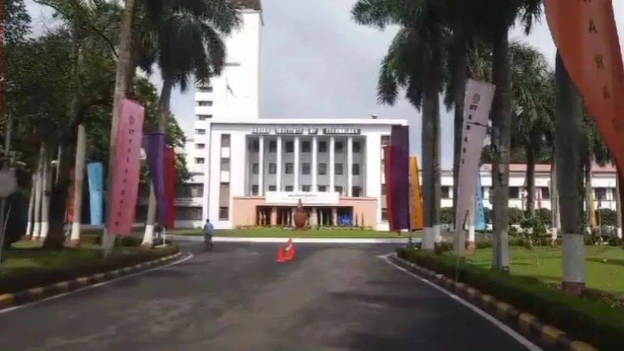IIT Kharagpur: ফের আইআইটি খড়্গপুরে ছাত্রের রহস্যমৃত্যু, উদ্ধার ঝুলন্ত দেহ