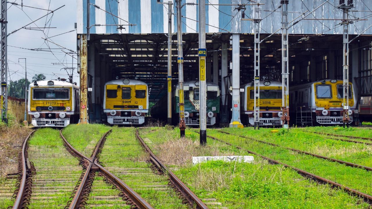 Indian Railway: নতুন বছরেই দূর হবে টিকিট বুকিংয়ের চিন্তা! বড় বদল রেলের