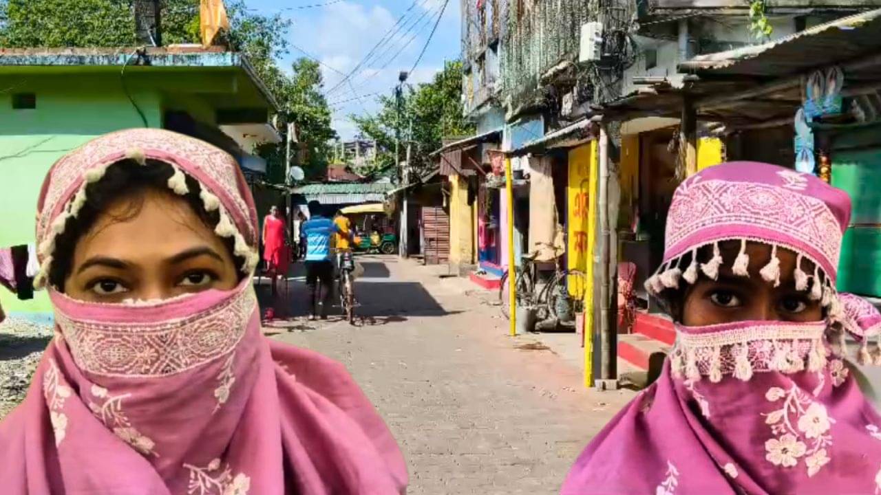 Jalpaiguri Durga Puja: জৌলুস হারাচ্ছে যৌনপল্লি! বাবুদের অভাবে দেবীদের মাটিতে হল না দেবী বন্দনা