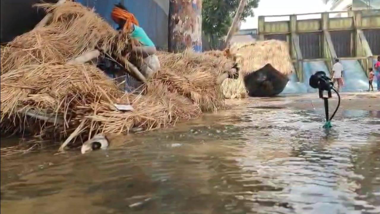 DVC Water Relesed: পুজোর থিমে DVC বনাম রাজ্য! মমতার অভিযোগকে বাস্তব রূপ দিল খানাকুলের পুজো কমিটি