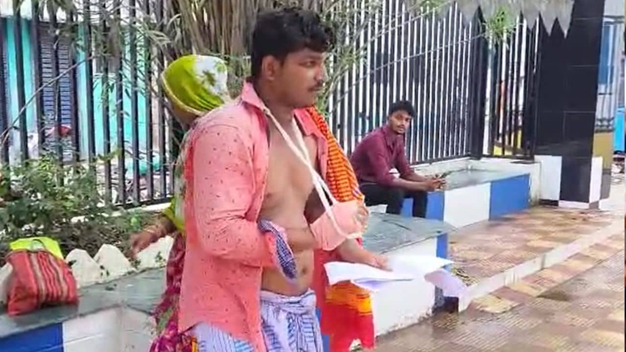 বাঙালি বলে চ্যালা কাঠ দিয়ে মার! শ্রমিক ফিরলেন বাংলায়