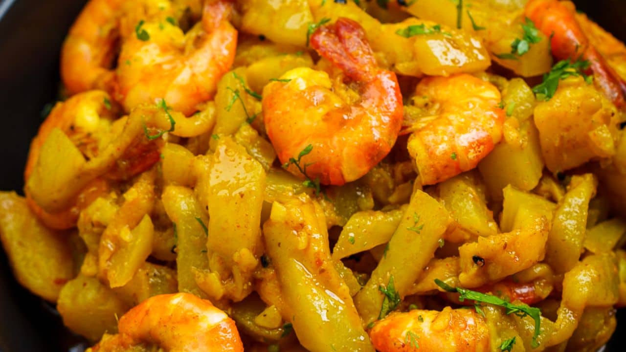 Lau Chingri Recipe: গরম ভাতে খান লাউ-চিংড়ি, বাঙালির রসনা তৃপ্তির অমোঘ যুগলবন্দি, রইল রেসিপি