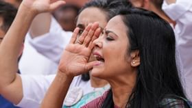 মহুয়াকে বড় স্বস্তি দিল হাইকোর্ট, এখনই জমা পড়বে না চার্জশিট