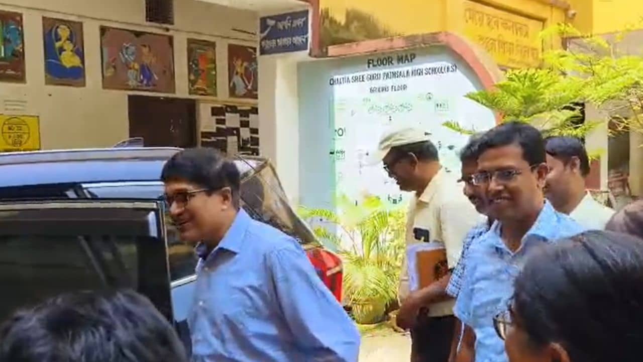 Murshidabad: এডুকেশন বিভাগে আসেনি অ্যাডমিট কার্ড, সঙ্কটে উচ্চ মাধ্য়মিক পরীক্ষার্থীরা