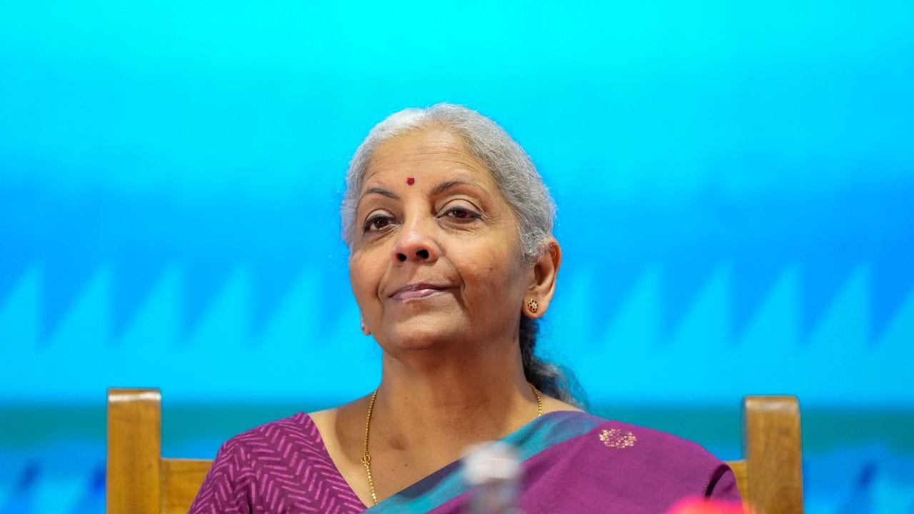 Nirmala Sitharaman: নেই জটিলতা! নতুন জিএসটি কাঠামোকে 'সিস্টেম-সংস্কারক' বললেন নির্মলা Nirmala Sitharaman: নেই জটিলতা! নতুন জিএসটি কাঠামোকে 'সিস্টেম-সংস্কারক' বললেন নির্মলা