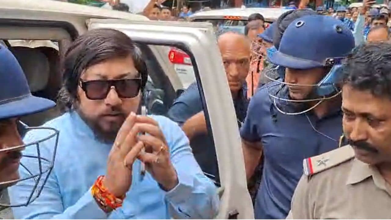 Nisith Pramanik: খুনের মামলায় আদালতে নিশীথ, কড়া নিরাপত্তার চাদরে এলাকা