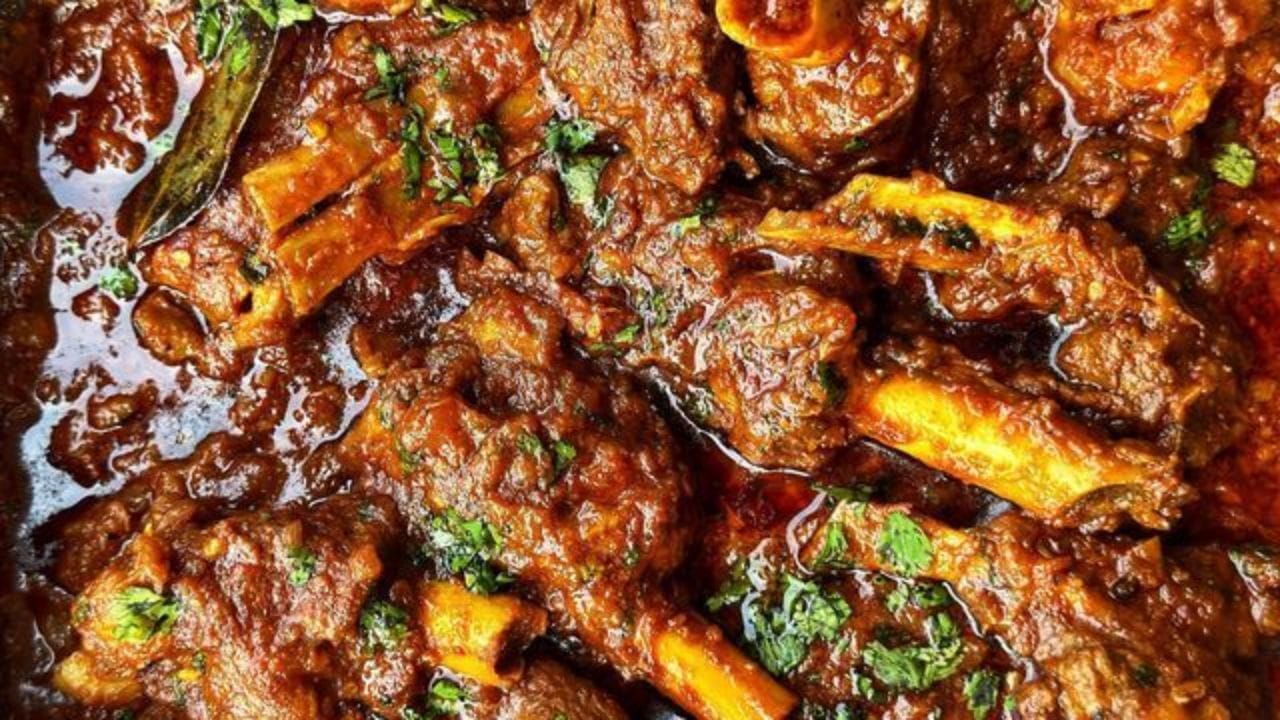 Oil Free Mutton: রাজকীয় মটন এবার আরও হালকা, আরও হেলদি; ঝটপট দেখুন তেলহীন পাঁঠার মাংস যেভাবে বানাবেন Oil Free Mutton: রাজকীয় মটন এবার আরও হালকা, আরও হেলদি; ঝটপট দেখুন তেলহীন পাঁঠার মাংস যেভাবে বানাবেন