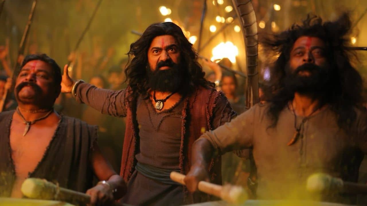 Raghu Dakat: আচমকা শহর থেকে সরিয়ে ফেলা হল দেবের রঘু ডাকাতের পোস্টার, জানাজানি হতেই...