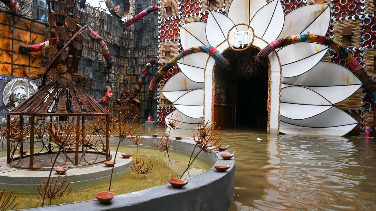 Rain Forecast in Puja: দুর্বল হচ্ছে নিম্নচাপ? সত্য়িই পুজোয় আর বৃষ্টি হবে না? Rain Forecast in Puja: দুর্বল হচ্ছে নিম্নচাপ? সত্য়িই পুজোয় আর বৃষ্টি হবে না?