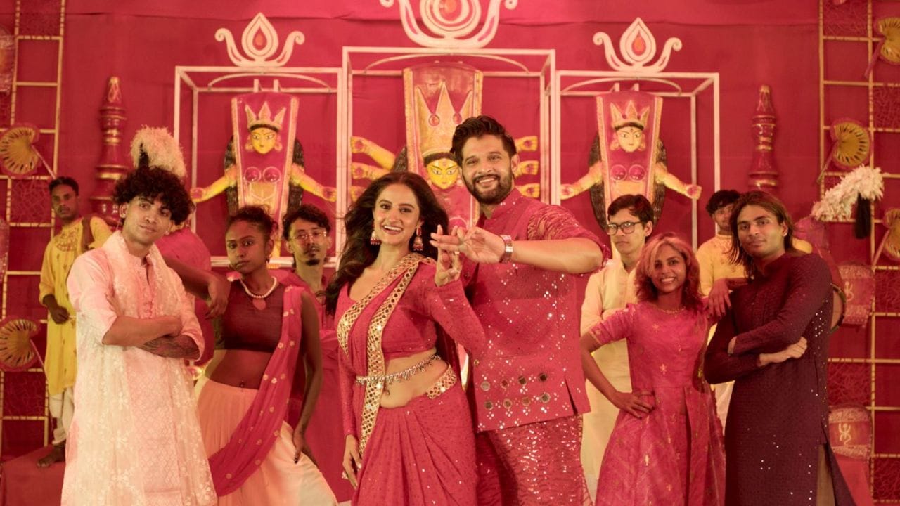 অভিনেতা নীলের নতুন গান আসছে পুজোতে, তাঁর সঙ্গে কে থাকছেন? অভিনেতা নীলের নতুন গান আসছে পুজোতে, তাঁর সঙ্গে কে থাকছেন?