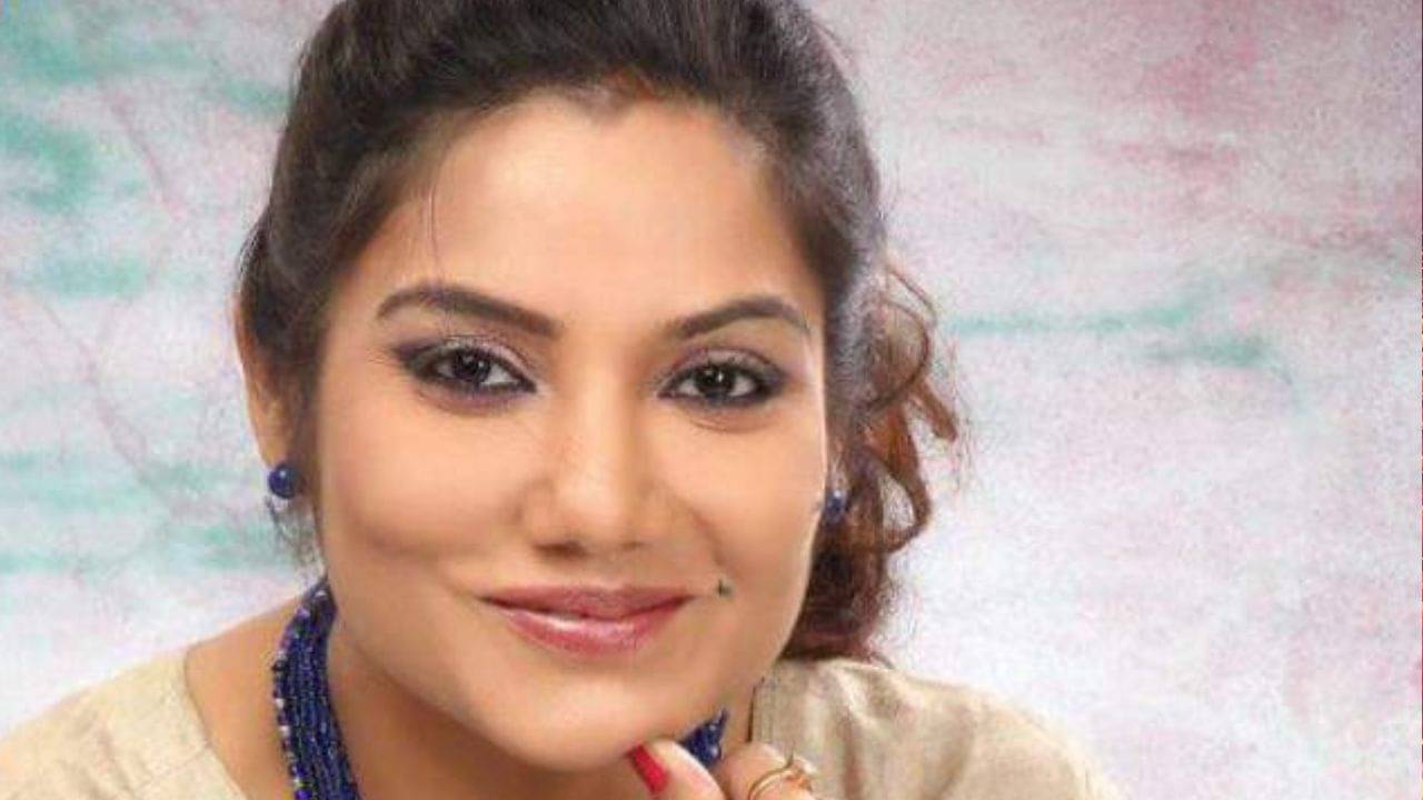 দোলন রায়ের গাড়ি পার্কিংয়ে ডুবে গেল, দিনভর টলিপাড়ার সমস্যায় শিল্পীরা