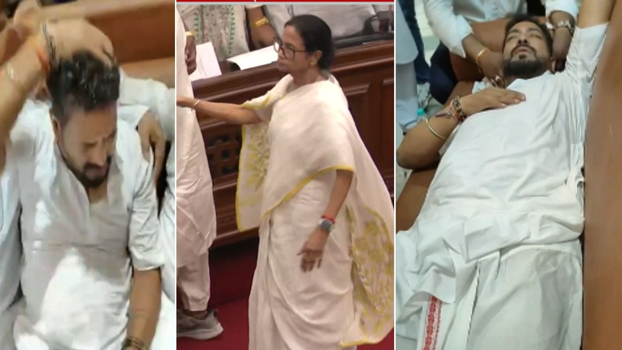 West Bengal Assembly: মার্শাল ডেকে চ্যাংদোলা করে বার করা হল বিজেপি বিধায়কদের, বিধানসভা কক্ষ ধুন্ধুমারকাণ্ড West Bengal Assembly: মার্শাল ডেকে চ্যাংদোলা করে বার করা হল বিজেপি বিধায়কদের, বিধানসভা কক্ষ ধুন্ধুমারকাণ্ড