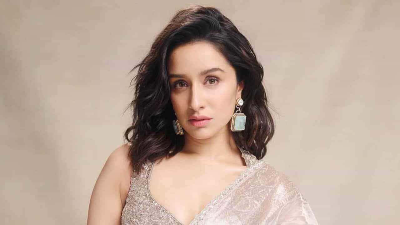 অবশেষে ছাদনাতলায় যাচ্ছেন শ্রদ্ধা কাপুর! পাত্র কে? বিয়ে কবে?