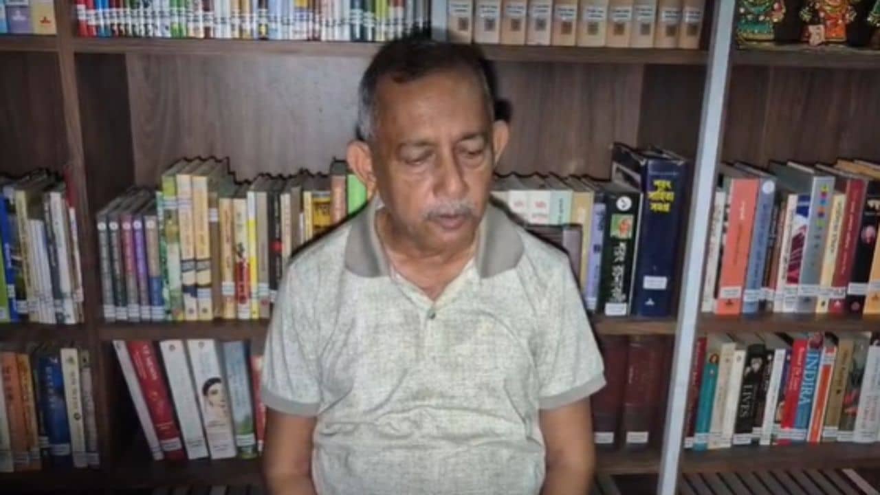 Gautam dev: অপ্রকৃতিস্থ অবস্থায় অশালীন আচরণ, বরখাস্ত হওয়া শ্রাবণীর অনুগামীরা হাজির গৌতমের বাড়ি