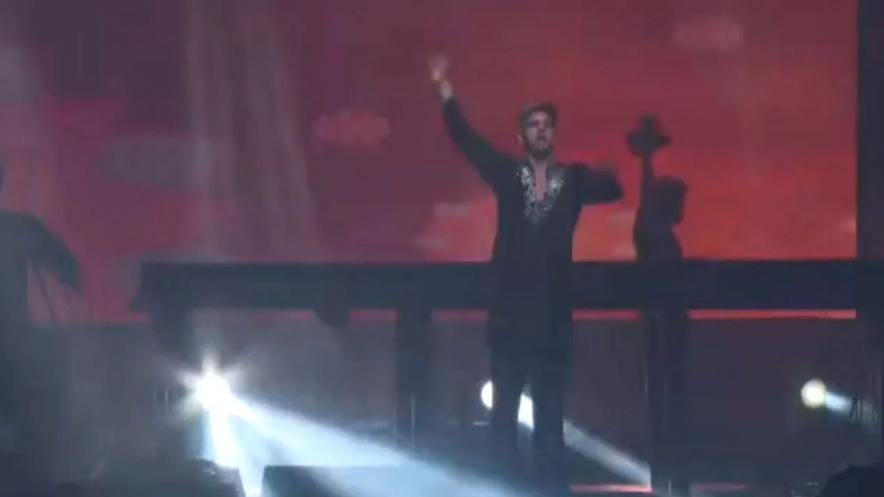 TV9 ফেস্টিভ্যাল অব ইন্ডিয়ার দ্বিতীয় দিনে দর্শকদের মাতিয়ে তুললেন ডিজে সাহিল গুলাটি। 