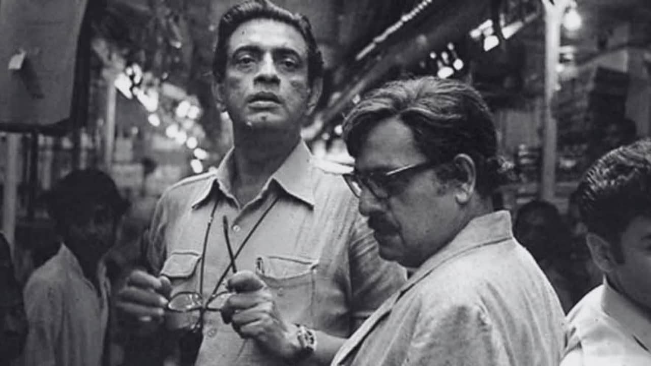 সত্যজিতের হাত ধরে কোন ভয়ের কথা বলেছিলেন উৎপল দত্ত?