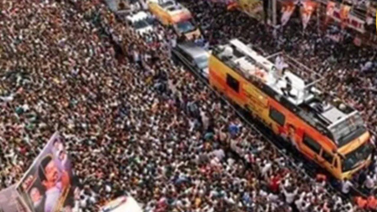 TVK leader arrested: বিজয়ের ব়্যালিতে ৪১ জনের মৃত্যুতে গ্রেফতার TVK নেতা