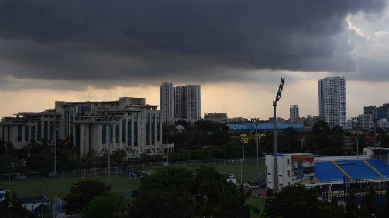 West Bengal Weather Forecast: সোম-মঙ্গলে কিছু স্বস্তি, বুধবার থেকেই ফেল ভোলবদল আবহাওয়ার